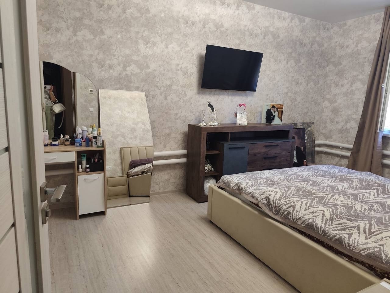 🔥🔥🔥🔥Продается добротный ,ухоженный дом в Луганске в р-н Лесоторгового (ресторан Колхети)
✅Площадь 90кв.м
✅Участок 11 соток
✅Гараж на 2-3 машины с а...